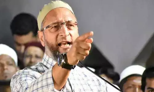 ഗോഡ്സെയെ കുറിച്ചുള്ള സിനിമയും നിരോധിക്കുമോ​? ബി.ബി.സി ഡോക്യുമെന്ററി വിവാദത്തിൽ ​വെല്ലുവിളിയുമായി ഉവൈസി