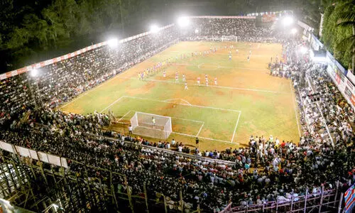 വർണവിസ്മയം തീർത്ത് കൊയപ്പ ഫുട്ബാൾ ഉദ്ഘാടനം വർണവിസ്മയം തീർത്ത് കൊയപ്പ ഫുട്ബാൾ ഉദ്ഘാടനം