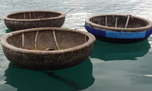 കാരാപ്പുഴ ഡാം റിസർവോയറിൽ കൊട്ടത്തോണി മറിഞ്ഞ് വീട്ടമ്മയെ കാണാതായി