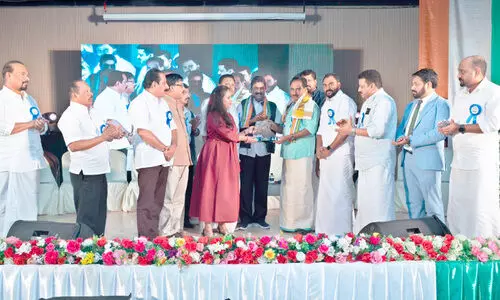 ക​ർ​മ പു​ര​സ്‌​കാ​രം