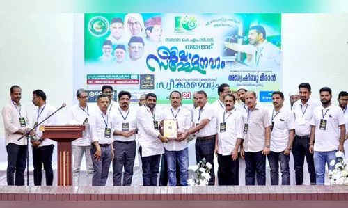 ഭ​ക്ഷ​ണ​ത്തി​ൽ ജാ​തി​യും മ​ത​വും തി​ര​യു​ന്ന​ത് അ​പ​ക​ടം- ഷി​ബു മീ​രാ​ൻ