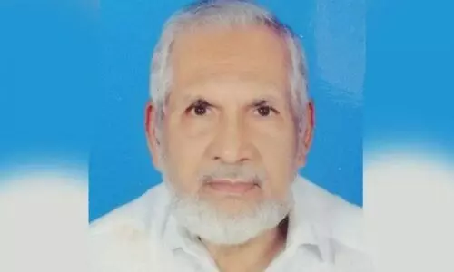 under-construction lift collapsed and the man under treatment died