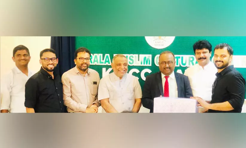 സ​മ്മാ​ന​ദാ​ന​വും സ്വീ​ക​ര​ണ​വും