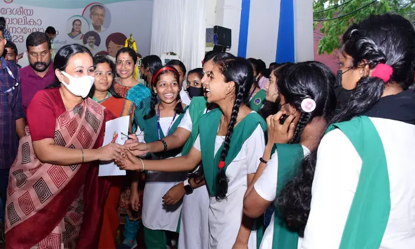 ഓരോ പെണ്കുഞ്ഞിന്റേയും കഴിവുകളെ തിരിച്ചറിയുകയും അംഗീകരിക്കുകയും വേണമെന്ന് വീണ ജോര്ജ് ഓരോ പെണ്കുഞ്ഞിന്റേയും കഴിവുകളെ തിരിച്ചറിയുകയും അംഗീകരിക്കുകയും വേണമെന്ന് വീണ ജോര്ജ്