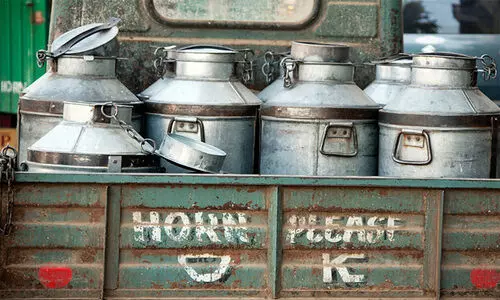 വാ​ഹ​ന ഉ​ട​മ​ക​ളു​ടെ സ​മ​രം: പാ​ൽ വി​ത​ര​ണം  ത​ട​സ്സ​പ്പെ​ട്ടു