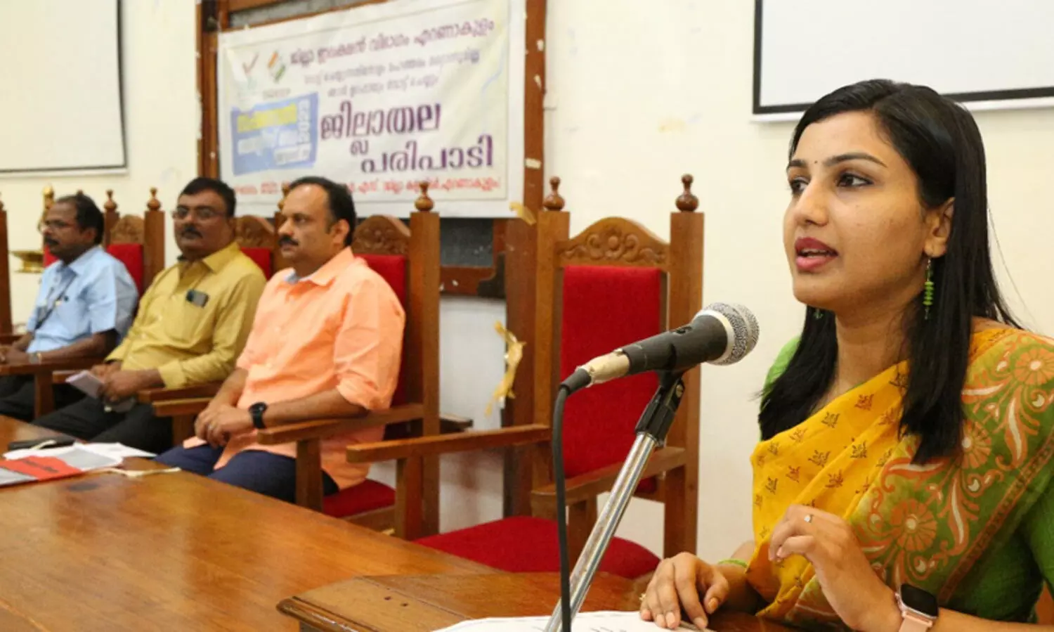 ജനാധിപത്യം കൂടുതല്‍ ശോഭനമാക്കുവാന്‍ യുവതലമുറക്ക് സാധിക്കണമെന്ന് ഡോ. രേണുരാജ്