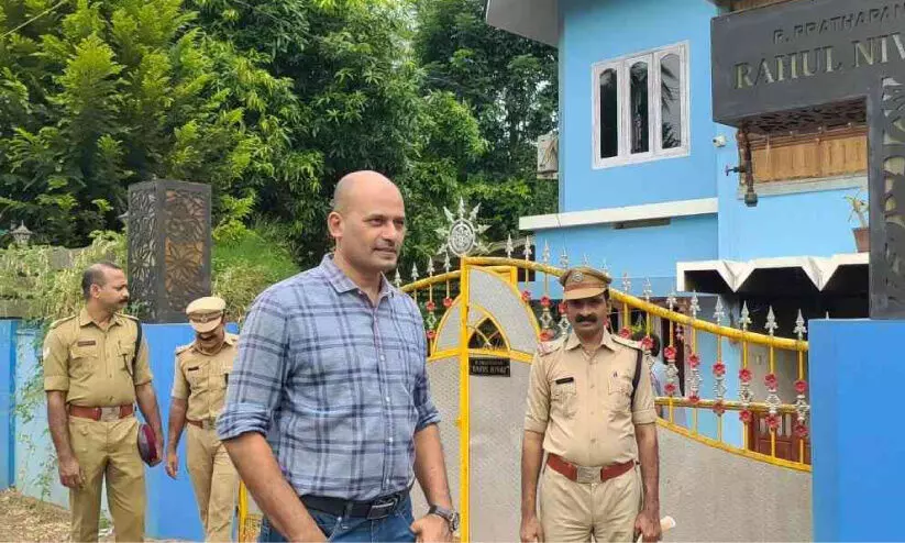 കു​ടും​ബ​ത്തി​ലെ അ​ഞ്ചു​പേ​ർ തീ​പി​ടി​ത്ത​ത്തി​ൽ മ​രി​ച്ച സം​ഭ​വം; ക്രൈം​ബ്രാ​ഞ്ച് അ​ന്വേ​ഷ​ണം തു​ട​ങ്ങി