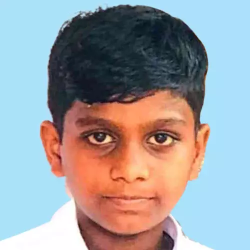 മ​ര​ത്തി​ൽ​നി​ന്ന് വീ​ണ വി​ദ്യാ​ർ​ഥി മ​രി​ച്ചു