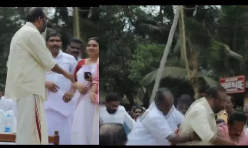 പ്രതിഷേധ ധര്‍ണക്കിടെ എം.എൽ.എയുടെ വേദി തകര്‍ന്നു