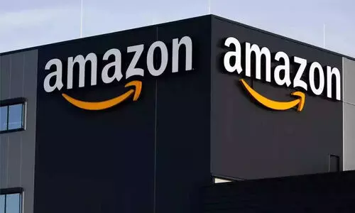 ആ​മ​സോ​ൺ വെ​യ​ർ​ഹൗ​സ് തൊ​ഴി​ലാ​ളി​ക​ൾ പ​ണി​മു​ട​ക്കി