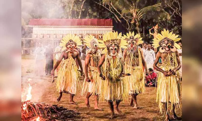 കോട്ടാങ്ങൽ പടയണി: കോട്ടാങ്ങൽ കരക്കാരുടെ അടവിയും പള്ളിപ്പാനയും ഇന്ന് കോട്ടാങ്ങൽ പടയണി: കോട്ടാങ്ങൽ കരക്കാരുടെ അടവിയും പള്ളിപ്പാനയും ഇന്ന്