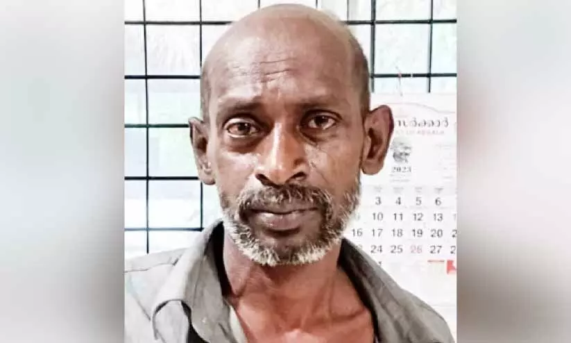 ചാരായം വാറ്റുന്നതിനിടെ പിടിയിൽ