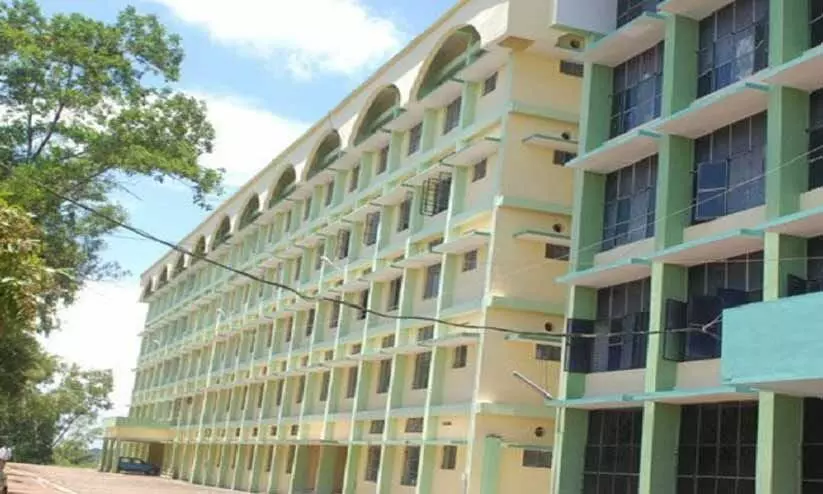 മെഡിക്കൽ കോളജ് പി.ആർ.ഒ നിയമന വിവാദം: പൊലീസ് അന്വേഷണം തുടങ്ങി മെഡിക്കൽ കോളജ് പി.ആർ.ഒ നിയമന വിവാദം: പൊലീസ് അന്വേഷണം തുടങ്ങി