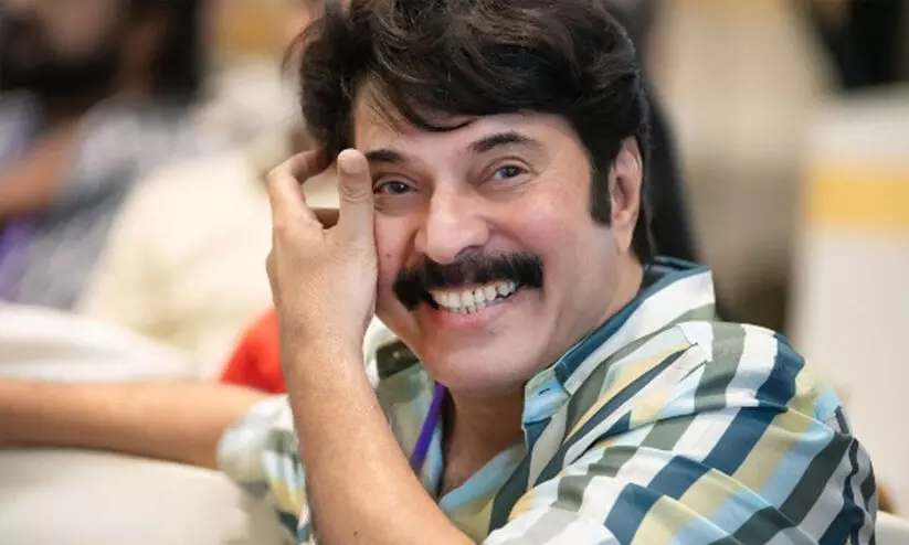 മമ്മൂട്ടിയുടെ സഹായം; കാർഷിക ഉപകരണങ്ങൾ വിതരണം ചെയ്തു മമ്മൂട്ടിയുടെ സഹായം; കാർഷിക ഉപകരണങ്ങൾ വിതരണം ചെയ്തു