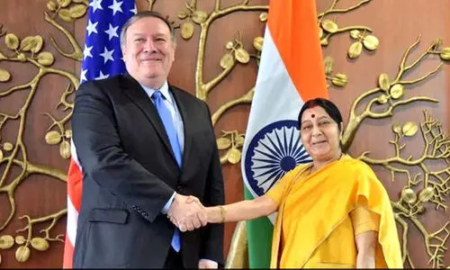 എസ്. ജയ്ശങ്കറെ പുകഴ്ത്തിയും സുഷമ സ്വരാജിനെ ഇകഴ്ത്തിയും മൈക് പോംപിയോ; അപലപിച്ച് കേന്ദ്രമന്ത്രി