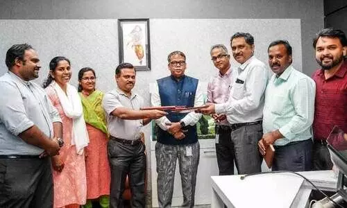 കലൂർ-കടവന്ത്ര റോഡ് നവീകരണം: കൊച്ചി മെട്രോയും ജി.സി.ഡി.എയും ധാരണാപത്രത്തിൽ ഒപ്പിട്ടു കലൂർ-കടവന്ത്ര റോഡ് നവീകരണം: കൊച്ചി മെട്രോയും ജി.സി.ഡി.എയും ധാരണാപത്രത്തിൽ ഒപ്പിട്ടു