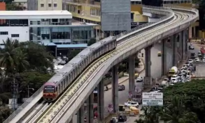 പെരുമാറ്റം അസാധാരണമെന്ന്, ഓട്ടിസം ബാധിച്ച യുവാവിനെ മെട്രോസ്റ്റേഷനിൽ നിന്ന് പുറത്താക്കി