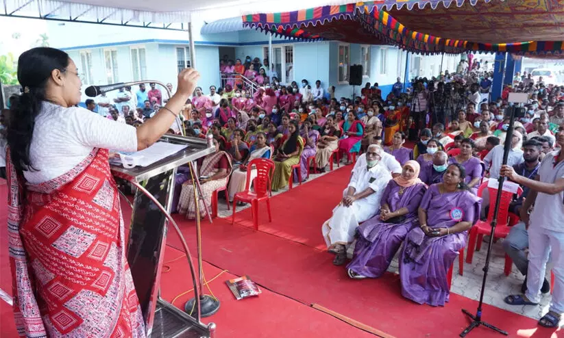ആരോഗ്യ കേരളം കെട്ടിപ്പെടുക്കുകയാണ് അടിസ്ഥാന ആവശ്യമെന്ന് വീണ ജോർജ് ആരോഗ്യ കേരളം കെട്ടിപ്പെടുക്കുകയാണ് അടിസ്ഥാന ആവശ്യമെന്ന് വീണ ജോർജ്