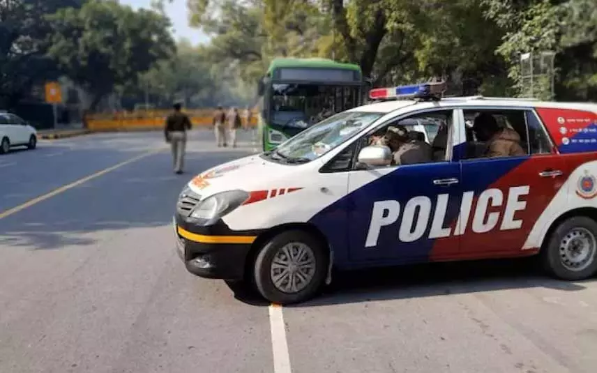 കടം വാങ്ങിയ തുക തിരിച്ചുനൽകിയില്ല ; പതിനാലുകാരനെ വെടിവെച്ച് കൊന്ന് അഴുക്കുചാലിൽ ഉപേക്ഷിച്ചു കടം വാങ്ങിയ തുക തിരിച്ചുനൽകിയില്ല ; പതിനാലുകാരനെ വെടിവെച്ച് കൊന്ന് അഴുക്കുചാലിൽ ഉപേക്ഷിച്ചു