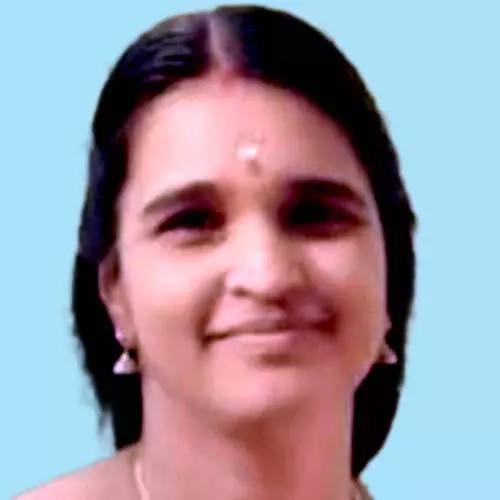 ബ​സി​ടി​ച്ച് പ​രി​ക്കേ​റ്റ സ്കൂ​ട്ട​ർ യാ​ത്രി​ക മ​രി​ച്ചു