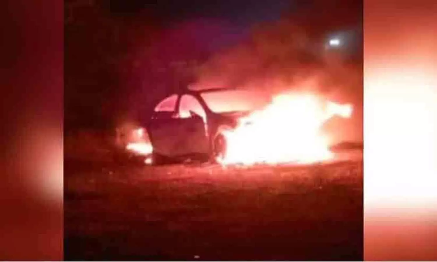 The girlfriend left him; The doctor got into Benzs car and set it on fire