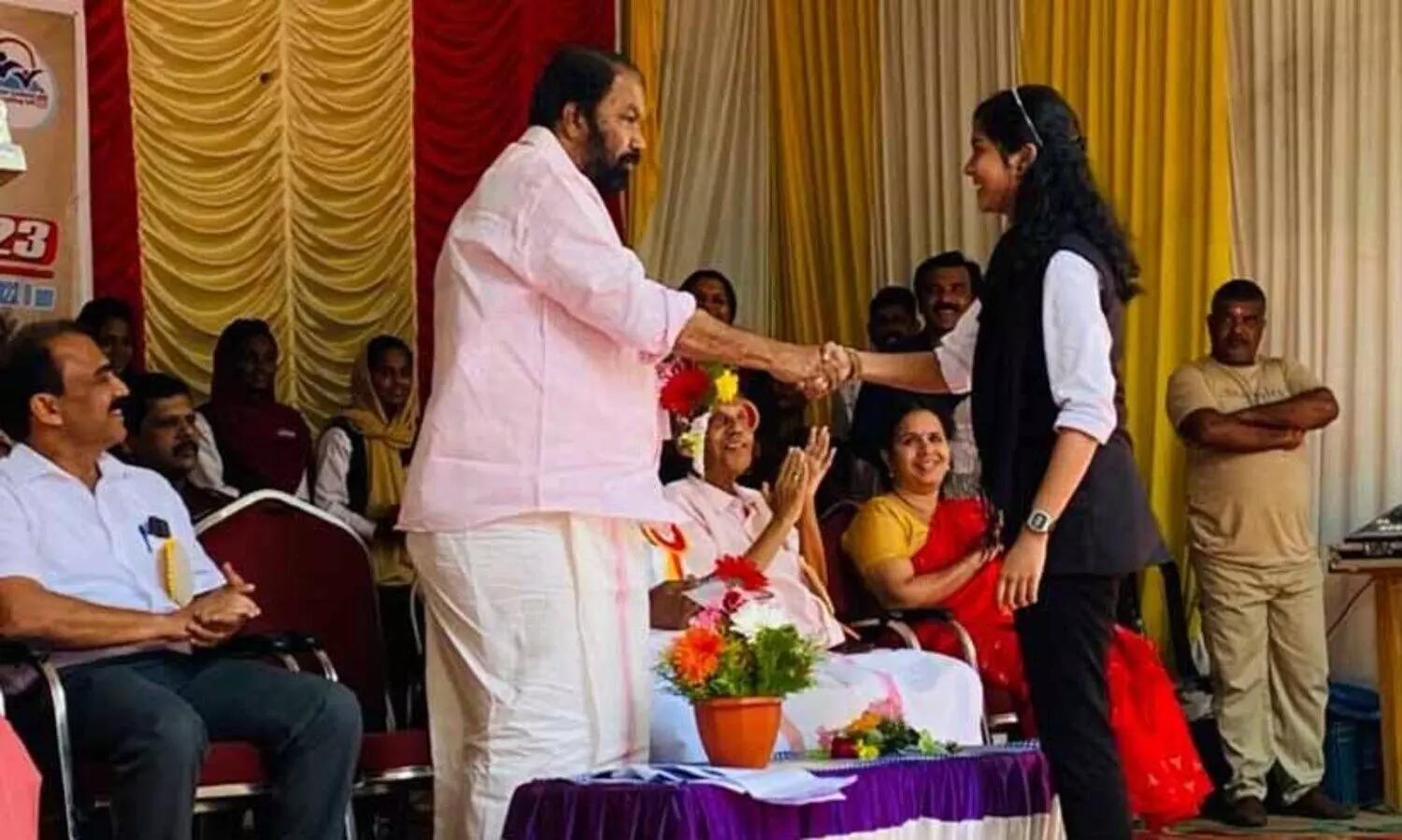 വൊക്കേഷണൽ ഹയർ സെക്കന്ററി തൊഴിൽമേളകൾ എല്ലാ ജില്ലകളിലും സംഘടിപ്പിക്കുമെന്ന് വി.ശിവൻകുട്ടി