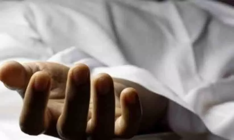 ഗൾഫ് മാധ്യമം ലേഖകൻ അബ്ദുറഹ്മാൻ തുറക്കലിന്റെ മകൻ നാട്ടിൽ നിര്യാതനായി ഗൾഫ് മാധ്യമം ലേഖകൻ അബ്ദുറഹ്മാൻ തുറക്കലിന്റെ മകൻ നാട്ടിൽ നിര്യാതനായി