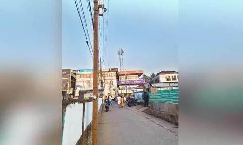 ഒടുവിൽ താൽക്കാലിക പരിഹാരം; കൽപറ്റ നഗരത്തിൽ ഇടവഴിയിലെ മാലിന്യം നീക്കി