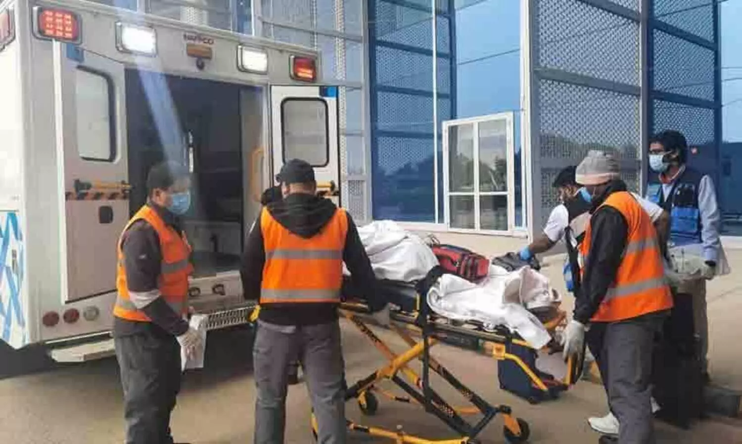 മൂന്നുമാസമായി വെന്‍റിലേറ്ററിലായ ഹംസയെ നാട്ടിലെത്തിച്ചു