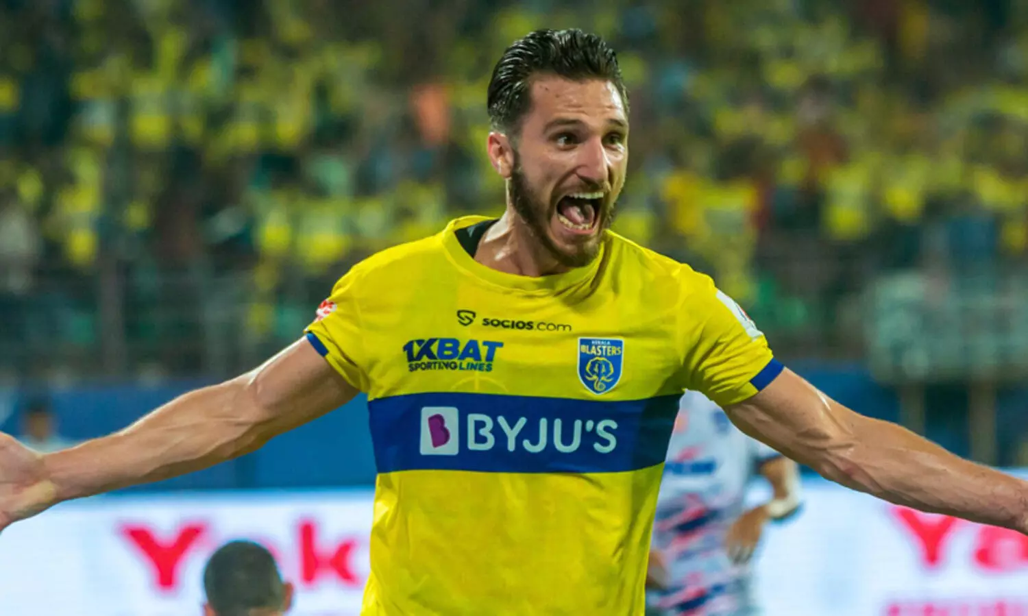 രണ്ടു മിനിറ്റിൽ രണ്ടടിച്ച് ദിമിത്രിയോസ്; നോർത്ത് ഈസ്റ്റ് യുനൈറ്റഡിനെതിരെ ബ്ലാസ്റ്റേഴ്സ് മുന്നിൽ (2-0)