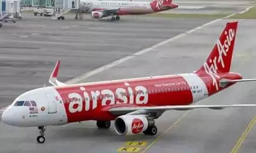 പക്ഷി ഇടിച്ചു; എയർ ഏഷ്യ വിമാനം അടിയന്തരമായി ഇറക്കി