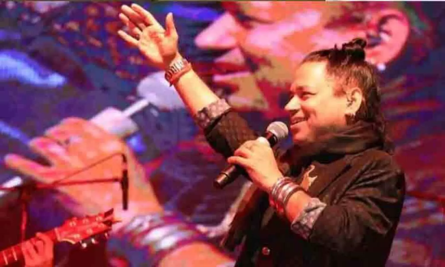 not singing Kannada Song Singer Kailash Kher faced heckling Bottle