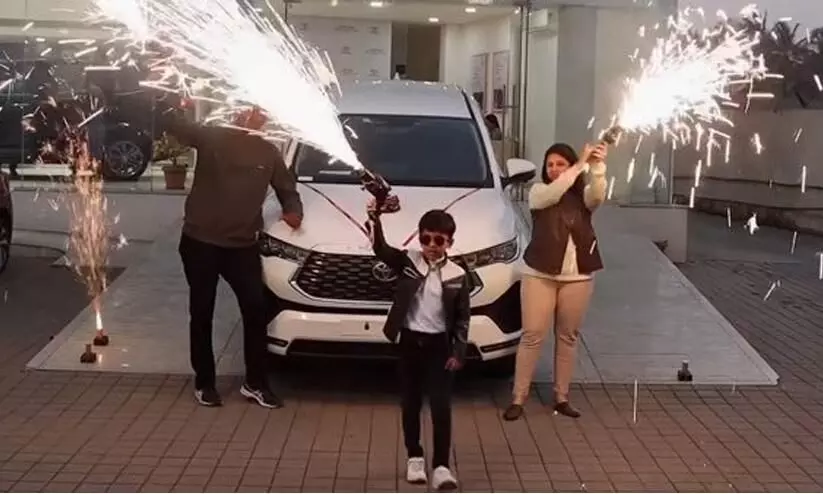Toyota Innova Hycross hybrid deliveries begin in India