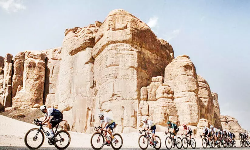 അ​ൽ​ഉ​ല​യി​ൽ സൗ​ദി ടൂ​ർ സൈ​ക്ലി​ങ് റേ​സ് മ​ത്സ​രം ഇ​ന്നു​മു​ത​ൽ