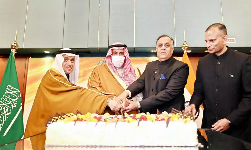 റിപ്പബ്ലിക് ദിനാഘോഷം: ഇന്ത്യൻ എംബസി വിരുന്നൊരുക്കി റിപ്പബ്ലിക് ദിനാഘോഷം: ഇന്ത്യൻ എംബസി വിരുന്നൊരുക്കി