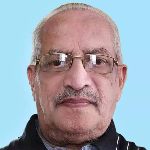 അ​ഡ്വ. രാ​മ​ച​ന്ദ്ര​ൻ