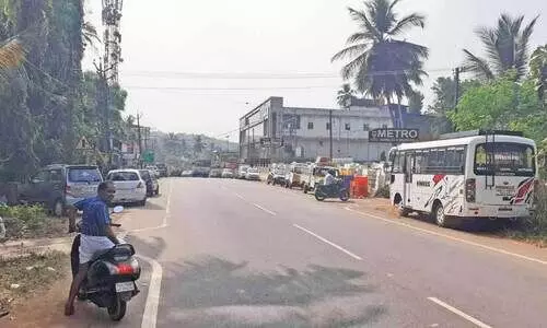 കെ.​എ​സ്.​ടി.​പി റോ​ഡി​ൽ അ​പ​ക​ട​ങ്ങ​ൾ തു​ട​ർ​ക്ക​ഥ; പൊ​ലി​ഞ്ഞ​ത് പ​ത്തോ​ളം ജീ​വ​നു​ക​ൾ