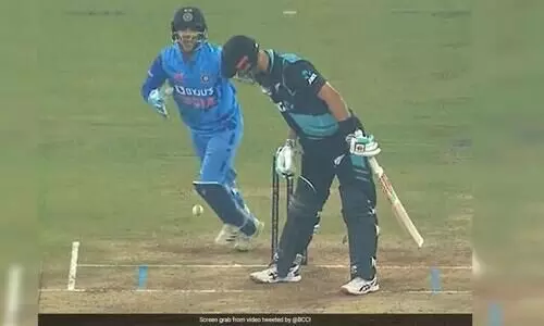 ‘ആ പന്ത് എങ്ങോട്ടാണ് തിരിഞ്ഞത്?’ അസാധ്യ പന്തിൽ മിച്ചലിന്റെ വിക്കറ്റെടുത്ത് കുൽദീപ്- വിഡിയോ