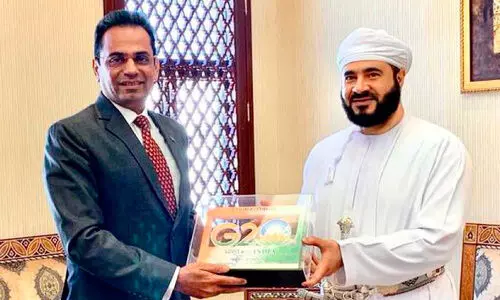 ഇ​ന്ത്യ​ൻ സ്ഥാ​ന​പ​തി ഔ​ഖാ​ഫ്, മ​ത​കാ​ര്യമ​ന്ത്രി​യു​മാ​യി കൂ​ടി​ക്കാ​ഴ്ച ന​ട​ത്തി