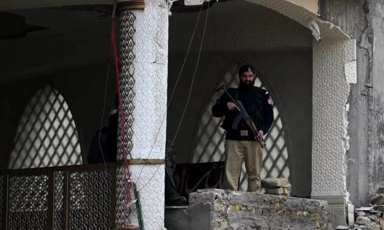 പെഷാവർ ഭീകര ആക്രമണം: 17 പേർ അറസ്റ്റിൽ