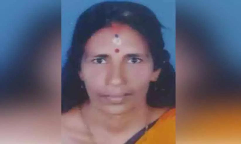 മോഷണശേഷം തമിഴ്നാട്ടില് ഒളിവില് കഴിഞ്ഞ സ്ത്രീ പിടിയില് മോഷണശേഷം തമിഴ്നാട്ടില് ഒളിവില് കഴിഞ്ഞ സ്ത്രീ പിടിയില്