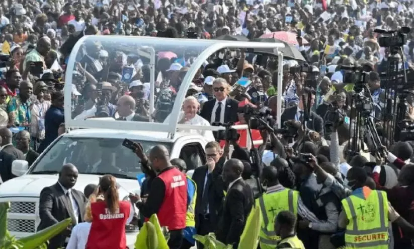കോംഗോയിൽ പോപ്പിന്റെ കുർബാനക്കെത്തിയത് 10 ലക്ഷം പേർ കോംഗോയിൽ പോപ്പിന്റെ കുർബാനക്കെത്തിയത് 10 ലക്ഷം പേർ