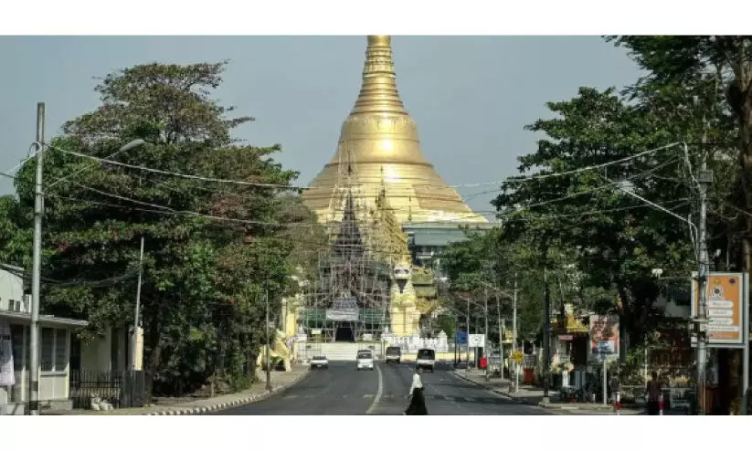 സൈനിക അട്ടിമറിക്ക് രണ്ടുവർഷം; മ്യാന്മറിൽ നിശ്ശബ്ദ പ്രതിഷേധം സൈനിക അട്ടിമറിക്ക് രണ്ടുവർഷം; മ്യാന്മറിൽ നിശ്ശബ്ദ പ്രതിഷേധം