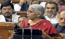 ഓൾഡ് പൊളിറ്റിക്കൽ വെഹിക്കിൾസ്; ചിരിപടർത്തി ധനമന്ത്രിയുടെ നാക്കുപിഴ