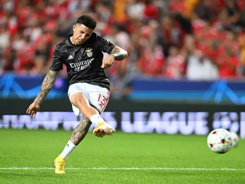 അർജന്റീന ലോകകപ്പുയർത്തിയപ്പോൾ താരമൂല്യം 10 ഇരട്ടി കൂട്ടി 1000 കോടിക്ക് മുകളിലെത്തിച്ച് എൻസോ