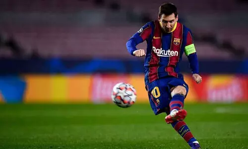 പി.എസ്.ജി വിടുന്ന മെസ്സിയെ ബാഴ്സക്ക് വേണം; പക്ഷേ, മുന്നിൽ കടമ്പകളേറെ