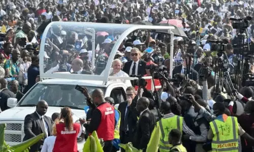 കോംഗോയിൽ പോപ്പിന്‍റെ കുർബാനക്കെത്തിയത് 10 ലക്ഷം പേർ