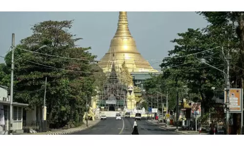 സൈനിക അട്ടിമറിക്ക് രണ്ടുവർഷം; മ്യാന്മറിൽ നിശ്ശബ്ദ പ്രതിഷേധം