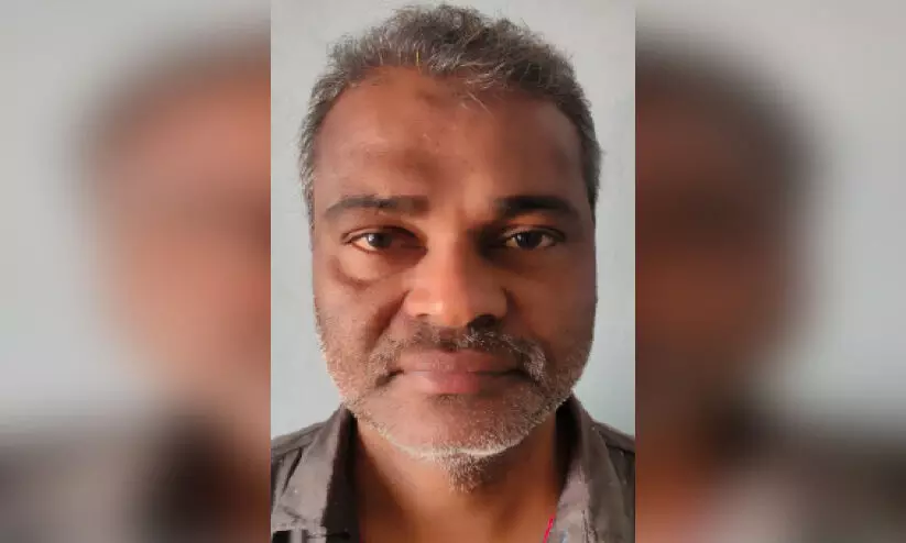 മുക്കുപണ്ടം നൽകി തട്ടിപ്പ്; മുഖ്യപ്രതിയുമായി തെളിവെടുത്തു മുക്കുപണ്ടം നൽകി തട്ടിപ്പ്; മുഖ്യപ്രതിയുമായി തെളിവെടുത്തു