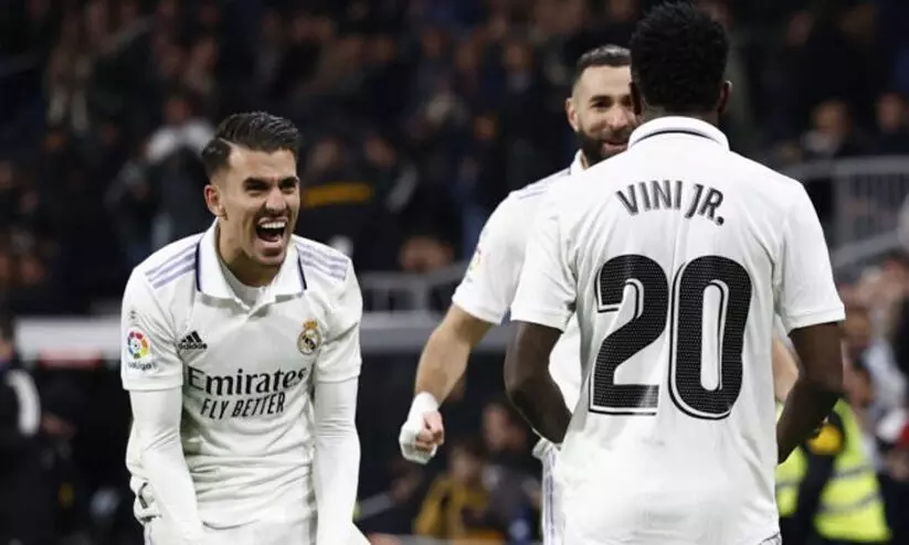 റയലിന് ജയം; ബെൻസേമ പരിക്കേറ്റ് പുറത്ത്; ബാഴ്സയുമായുള്ള പോയന്റ് വ്യത്യാസം അഞ്ചാക്കി കുറച്ചു റയലിന് ജയം; ബെൻസേമ പരിക്കേറ്റ് പുറത്ത്; ബാഴ്സയുമായുള്ള പോയന്റ് വ്യത്യാസം അഞ്ചാക്കി കുറച്ചു